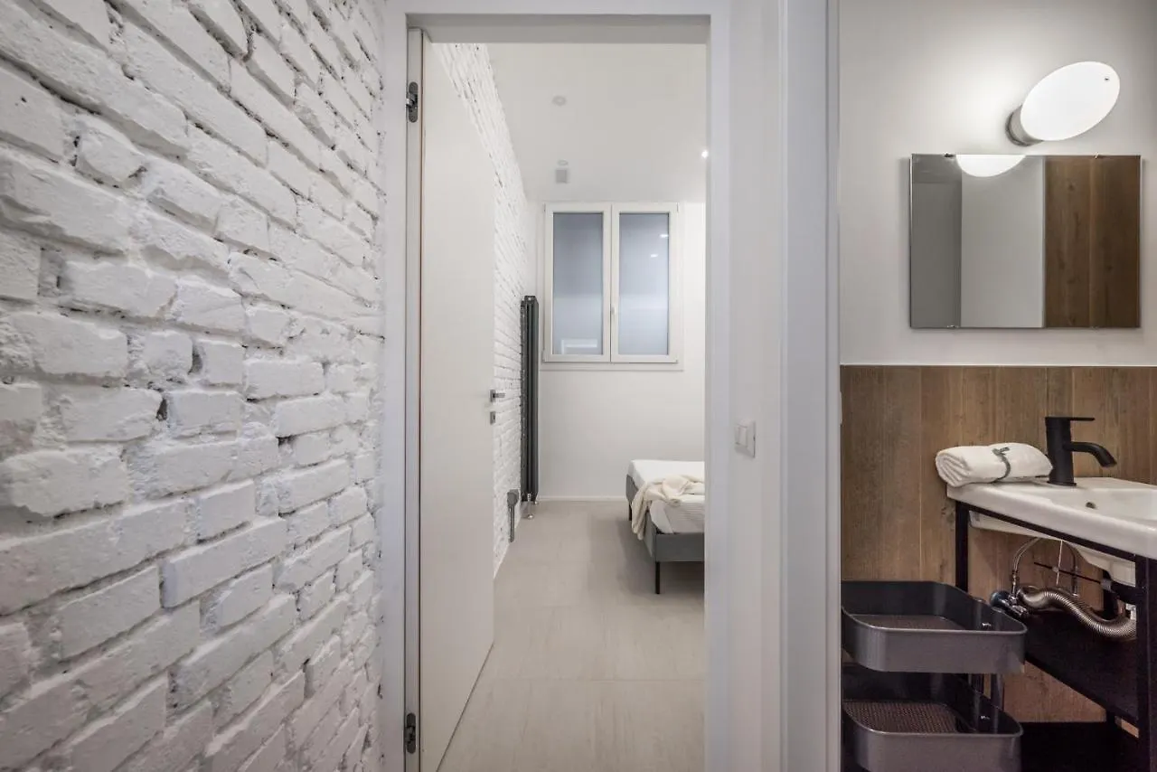 Jj6 Loreto-Duomo - Esclusive - Chic - Luxury Milano 0*,  Italia